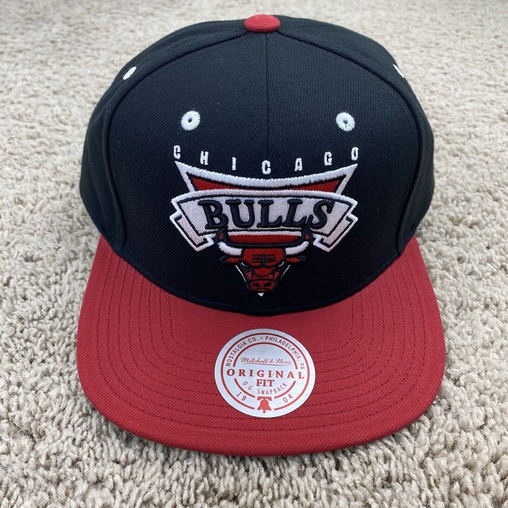 Chicago Bulls Hat Mitchell & Ness 2 Tone Black Retro‎ Badge OG Snapback NBA Cap